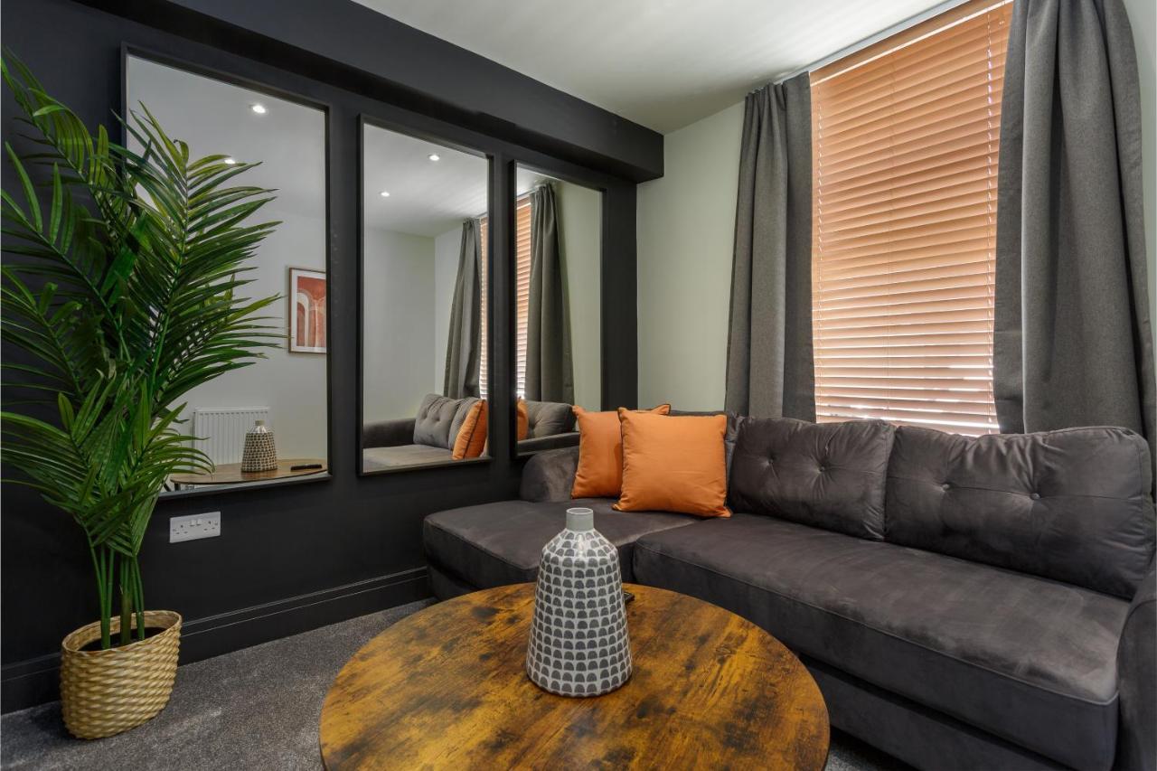 Hébergement de vacances Beatrice Manor - Luxury 4 Bedroom House In Southsea,