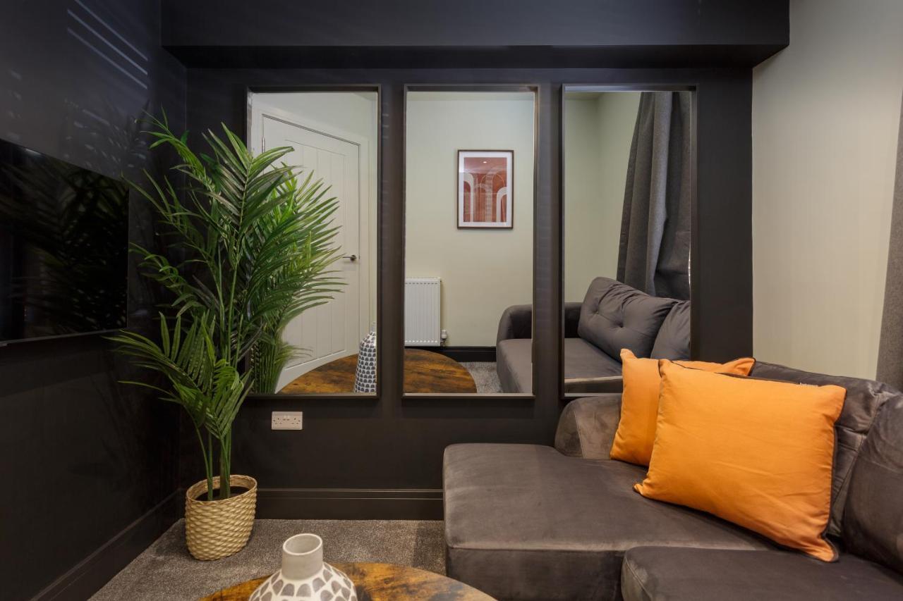 Beatrice Manor - Luxury 4 Bedroom House In Southsea, Hébergement de vacances Portsmouth