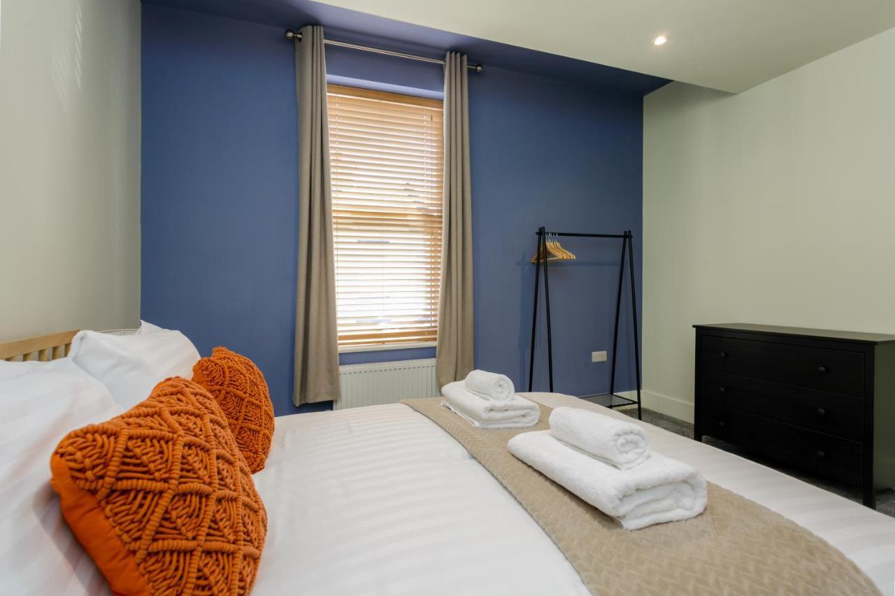 Beatrice Manor - Luxury 4 Bedroom House In Southsea, Hébergement de vacances *